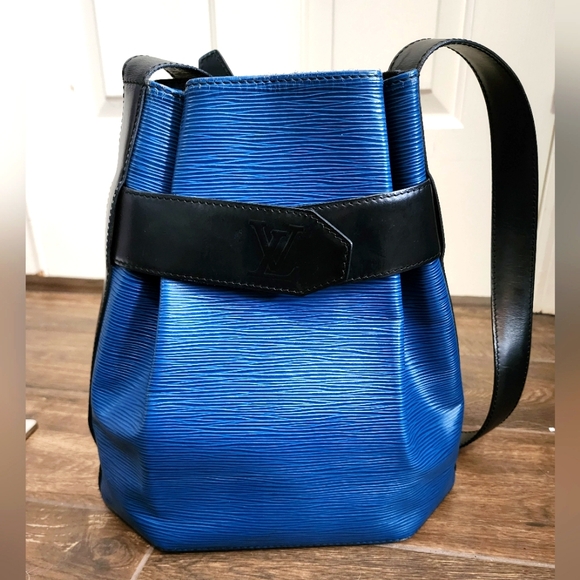 Louis Vuitton Blue Epi Sac d'epaule - Picture 1 of 13